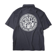 BENCH AT THE GREENE GOLF / BACK PRINT STRETCH SHIRT
