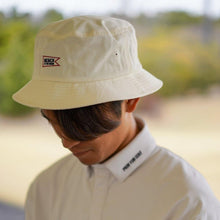 BENCH AT THE GREENE GOLF / HAT